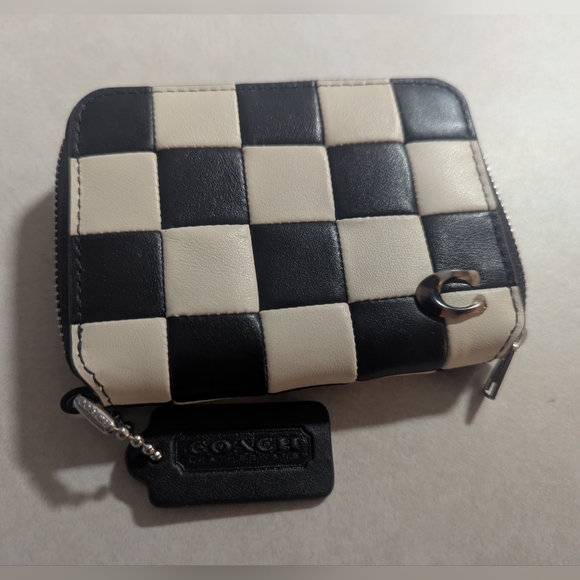 Coachtopia Checkered Black and Cream Wallet - Picture 2 of 4